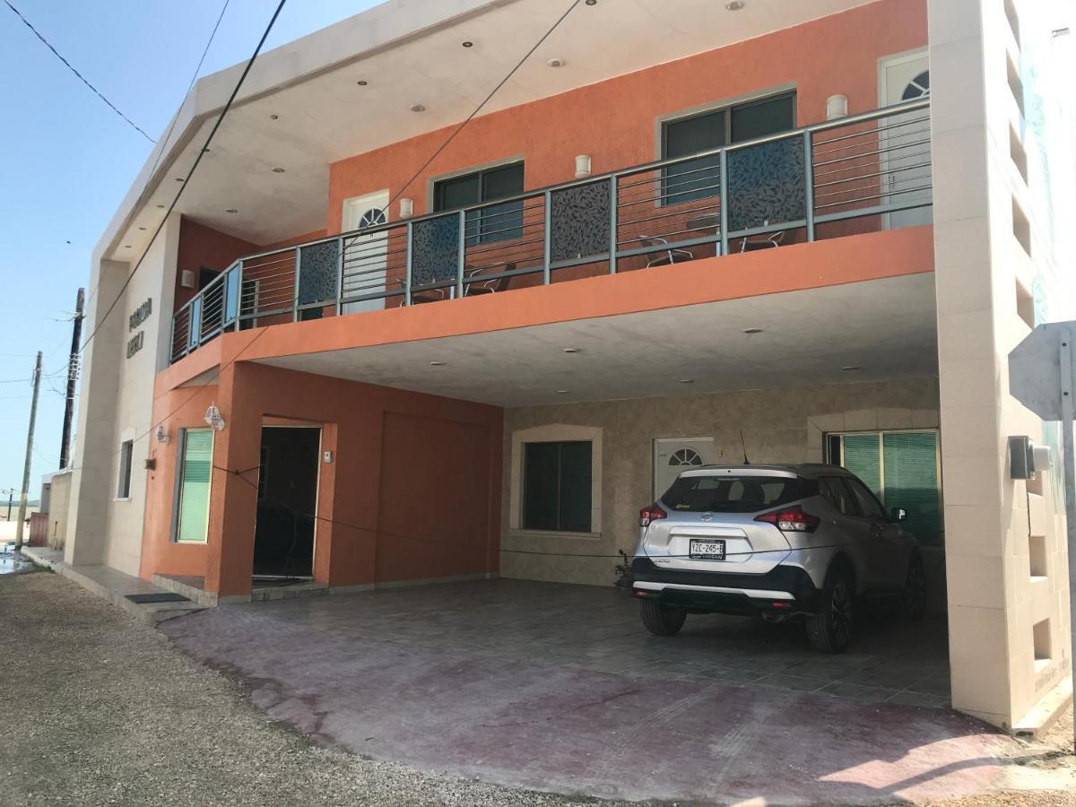 Hotel Posada Mercy Río Lagartos エクステリア 写真