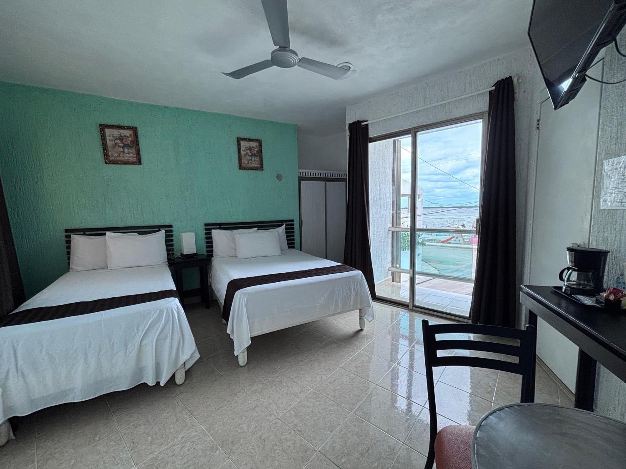 Hotel Posada Mercy Río Lagartos エクステリア 写真