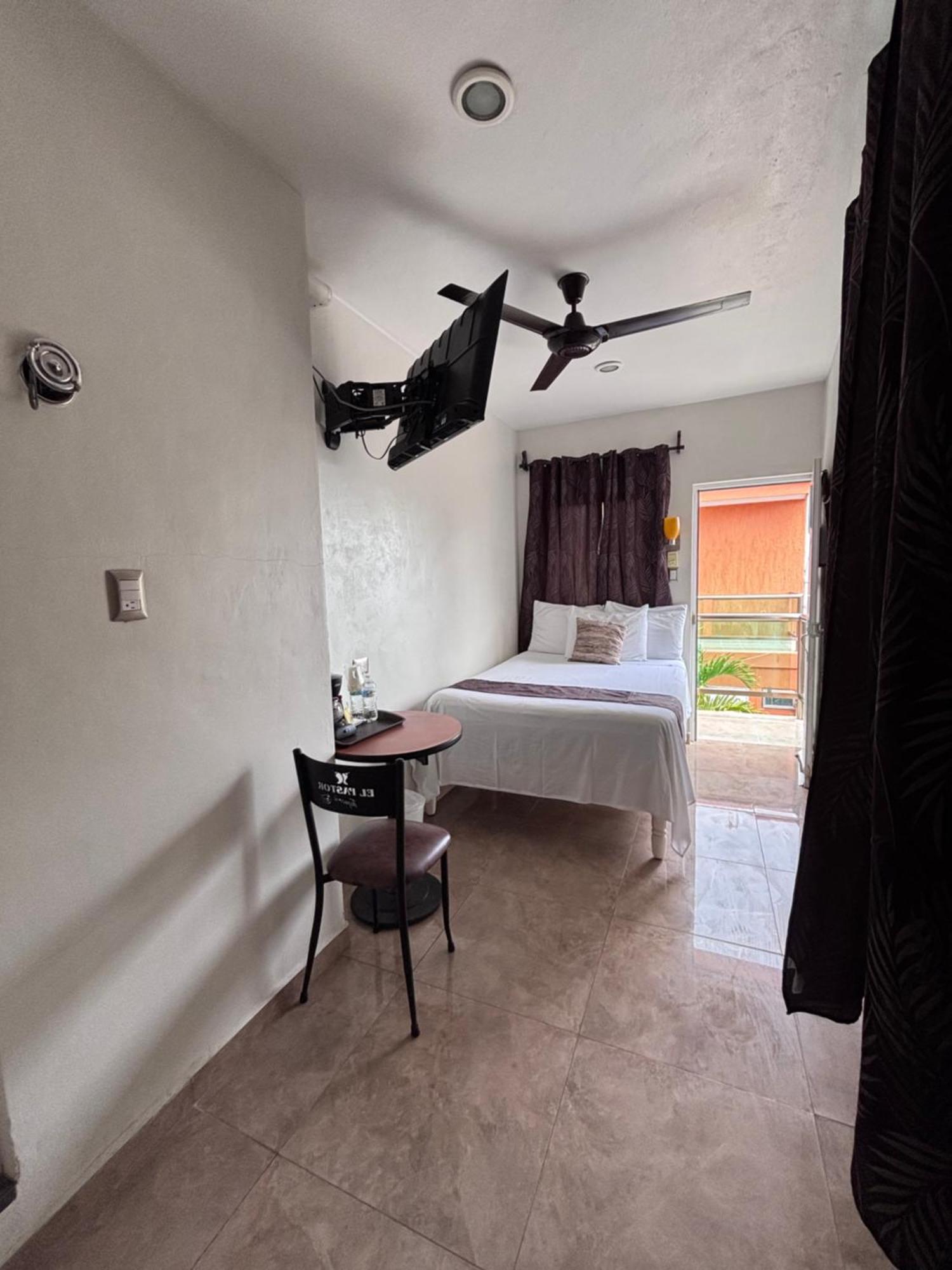 Hotel Posada Mercy Río Lagartos エクステリア 写真