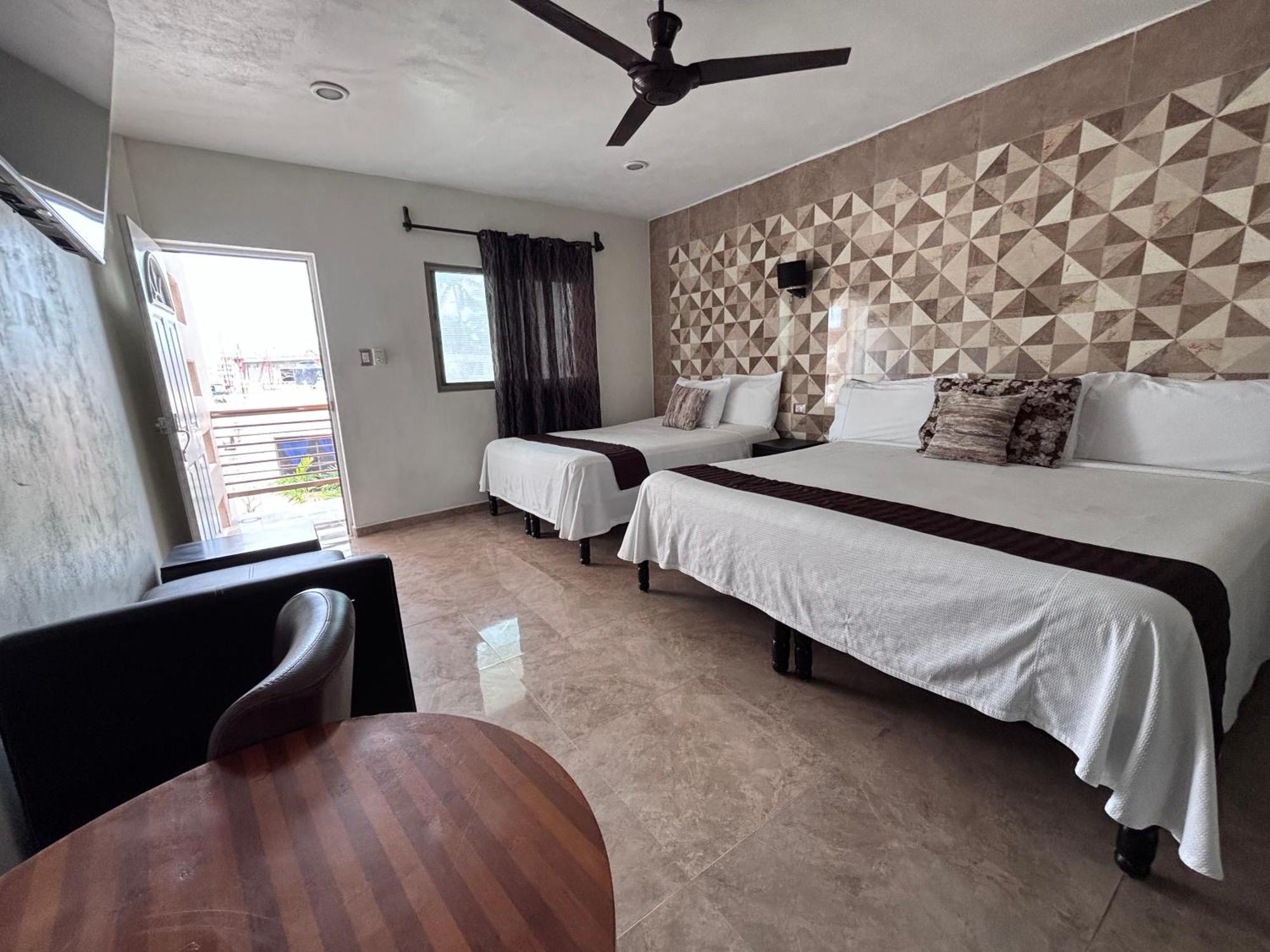 Hotel Posada Mercy Río Lagartos エクステリア 写真