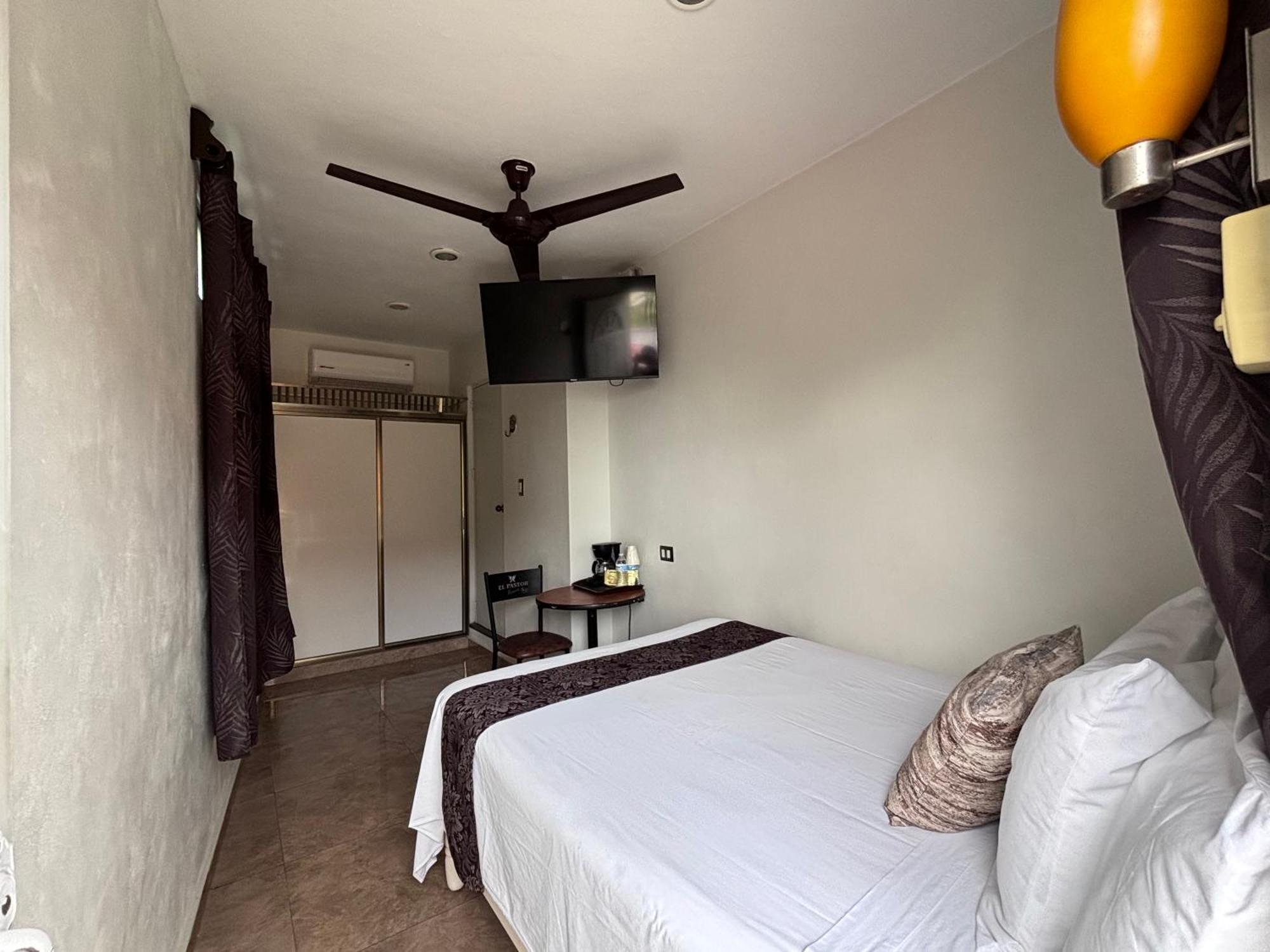 Hotel Posada Mercy Río Lagartos エクステリア 写真