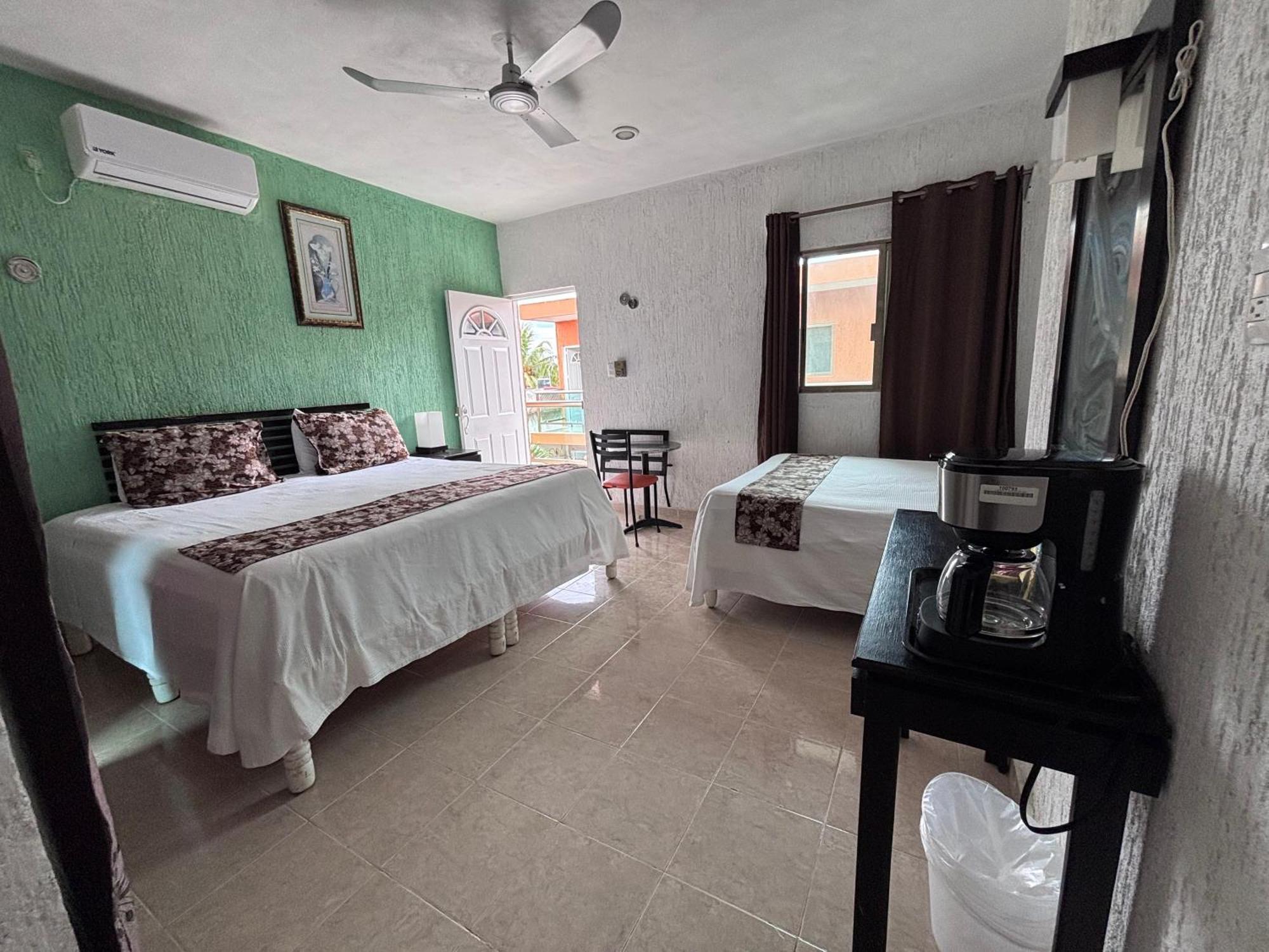 Hotel Posada Mercy Río Lagartos エクステリア 写真