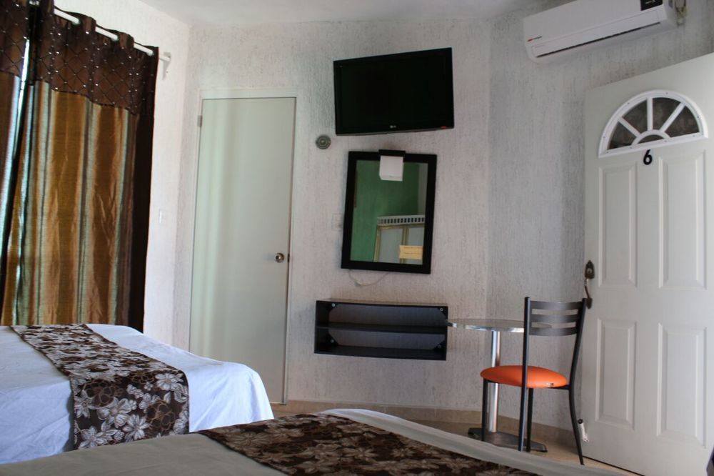 Hotel Posada Mercy Río Lagartos エクステリア 写真