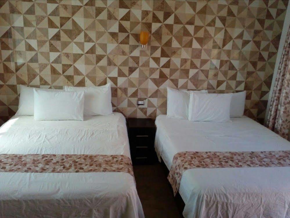 Hotel Posada Mercy Río Lagartos エクステリア 写真